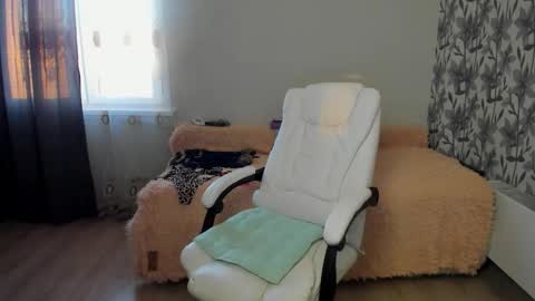 Snapshot of eva_7777 chatting on 12.03.25 Eva online show from 12.03.25