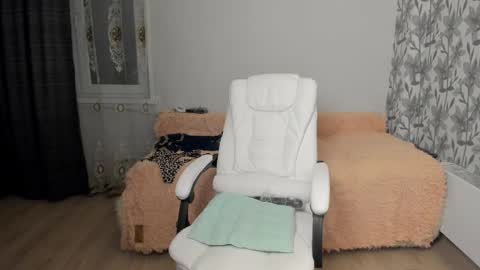 Snapshot of eva_7777 chatting on 12.03.25 Eva online show from 12.03.25