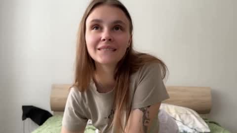 Snapshot of eva_calvin chatting on 10.02.25 Eva Calvin online show from 10.02.25