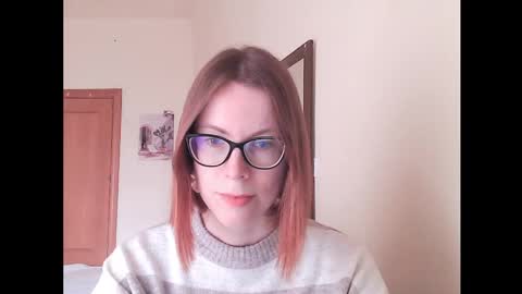 Snapshot of eva_cutesmile chatting on 01.06.26 Eva online show from 01.06.26