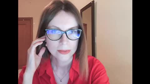 Snapshot of eva_cutesmile chatting on 03.30.26 Eva online show from 03.30.26