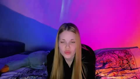 Eva online show from 04.21.26