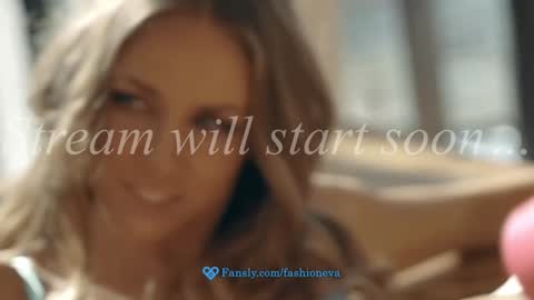 Snapshot of eva_fashionista chatting on 02.24.26 Eva online show from 02.24.26