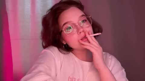 Snapshot of eva_kittenn chatting on 11.17.25 eva_kittenn online show from 11.17.25