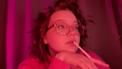 Snapshot of eva_kittenn chatting on 11.28.25 eva_kittenn online show from 11.28.25