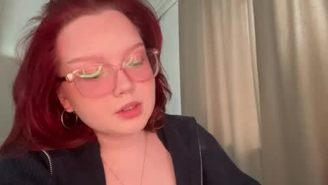 eva_kittenn online show from 04.12.26