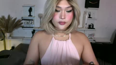 Queen Eva Mazikeen online show from 07.02.26