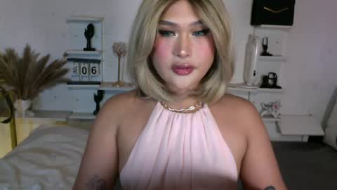 Queen Eva Mazikeen online show from 07.06.26