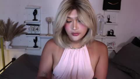 Queen Eva Mazikeen online show from 07.24.26