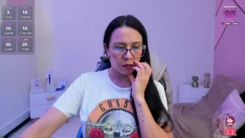 Eva  online show from 04.29.26