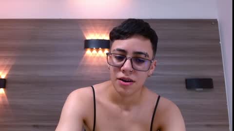 Snapshot of eva_monwalker chatting on 03.07.25 Eva cute online show from 03.07.25