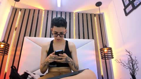 Snapshot of eva_monwalker chatting on 11.03.25 Eva cute online show from 11.03.25