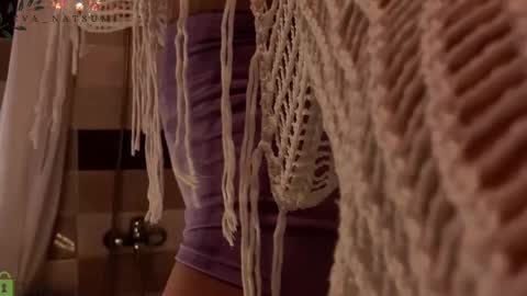 Snapshot of eva_natsumi chatting on 04.04.26 Eva online show from 04.04.26