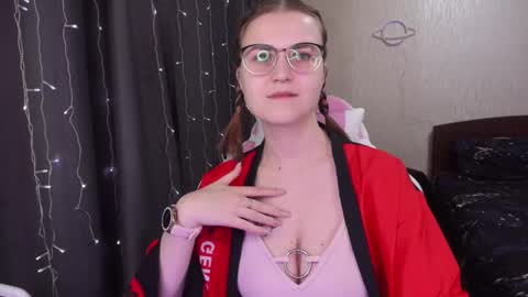 Eva online show from 02.21.25