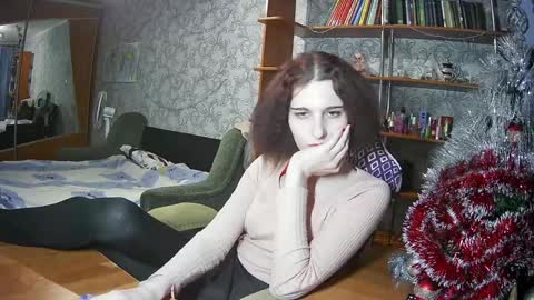 Snapshot of eva_princess__ chatting on 12.26.24 Eva The Princess online show from 12.26.24