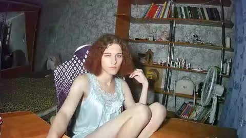 Snapshot of eva_princess__ chatting on 09.16.25 Eva The Princess online show from 09.16.25