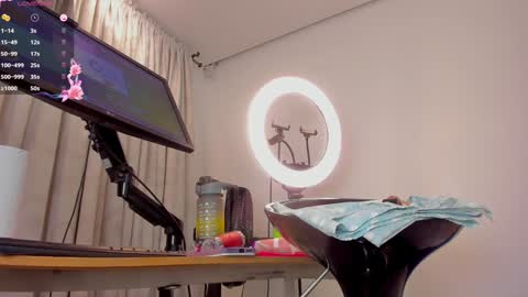 Eva online show from 01.25.25