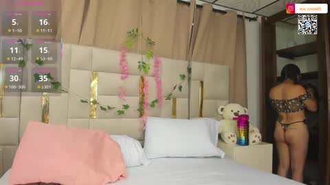 Snapshot of eva_rosse69 chatting on 09.19.25 Eva online show from 09.19.25