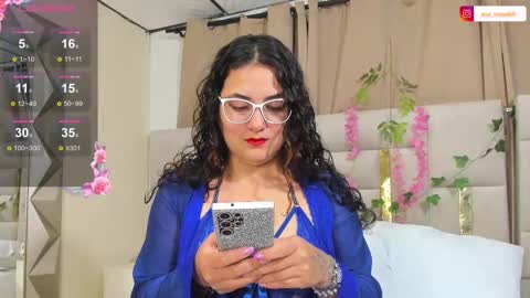 Snapshot of eva_rosse69 chatting on 10.08.25 Eva online show from 10.08.25