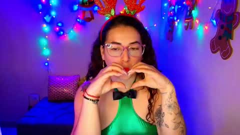 Snapshot of eva_rosse69 chatting on 12.03.25 Eva online show from 12.03.25