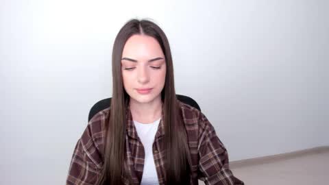 Eva online show from 03.04.25