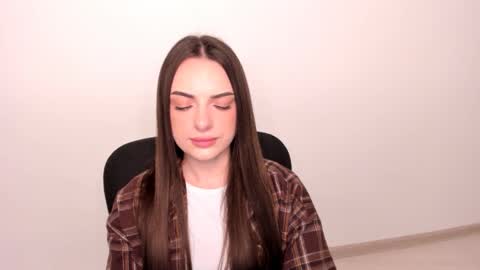 Eva online show from 03.12.25