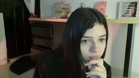 Eva Sin online show from 06.05.26