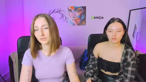Snapshot of eva_smiith_ chatting on 10.16.25 Eva online show from 10.16.25