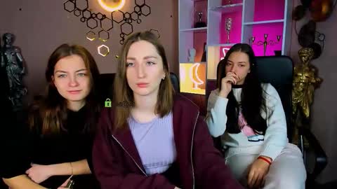 Eva online show from 12.22.25