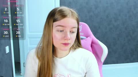 Snapshot of eva_tomiok chatting on 02.19.25 Eva online show from 02.19.25