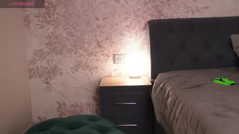Hello Im Eva online show from 04.29.26