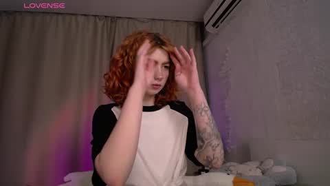 Snapshot of evaa_moonn_ chatting on 11.01.25 Eva online show from 11.01.25