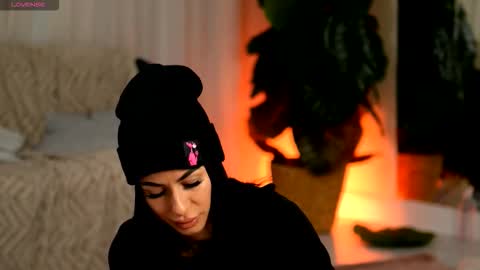 Snapshot of evaamanti chatting on 01.11.26 Eva online show from 01.11.26