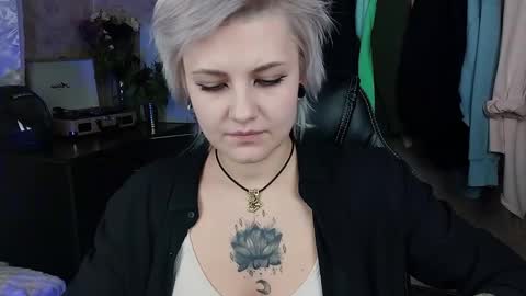 Eva Brownie online show from 01.31.25