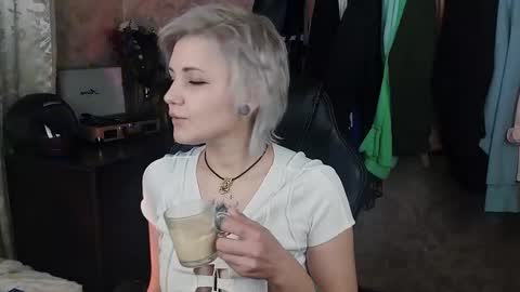 Eva Brownie online show from 02.02.25