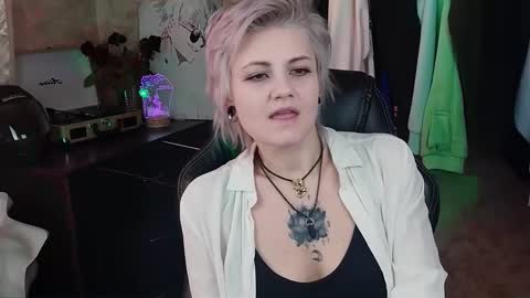 Eva Brownie online show from 02.04.25