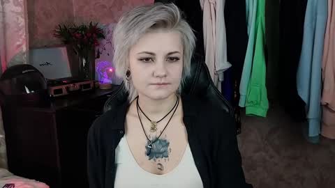 Eva Brownie online show from 02.05.25