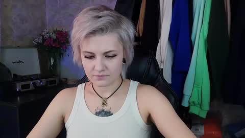 Eva Brownie online show from 02.12.25