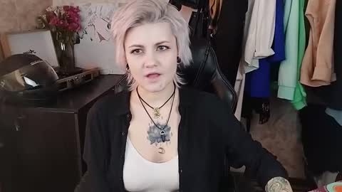 Eva Brownie online show from 02.22.25