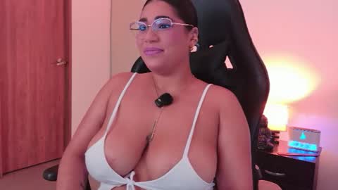 Jenny Carters online show from 07.23.26