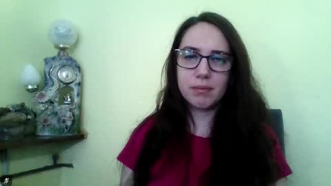 Snapshot of evaclassy chatting on 12.04.25 EVA online show from 12.04.25