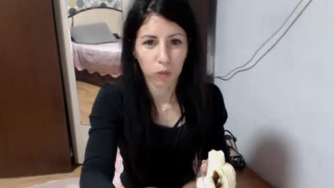 Snapshot of evacrisxxx chatting on 09.16.25 hornycrissyyourlove online show from 09.16.25