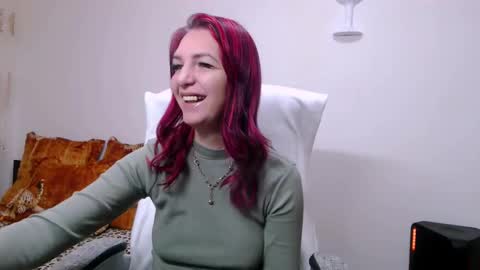 Snapshot of evadesireone chatting on 03.08.26 EvadesireONE online show from 03.08.26