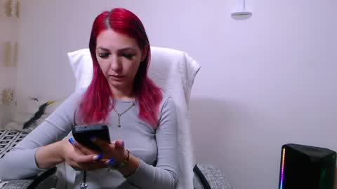 EvadesireONE online show from 05.12.26