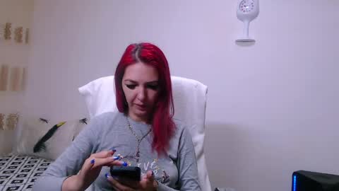 Snapshot of evadesireone chatting on 05.31.26 EvadesireONE online show from 05.31.26