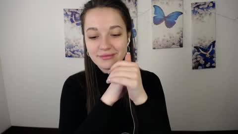 Snapshot of evaeldis chatting on 04.20.26 Eva online show from 04.20.26