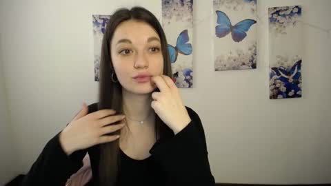 Snapshot of evaeldis chatting on 05.03.26 Eva online show from 05.03.26