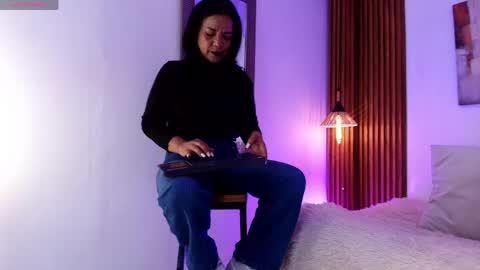 EVA GODDESS  online show from 06.07.26