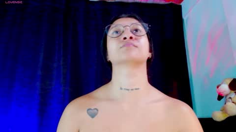 Evah Lee online show from 11.03.25