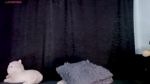 Snapshot of evah_lee chatting on 06.15.26 Evah Lee online show from 06.15.26